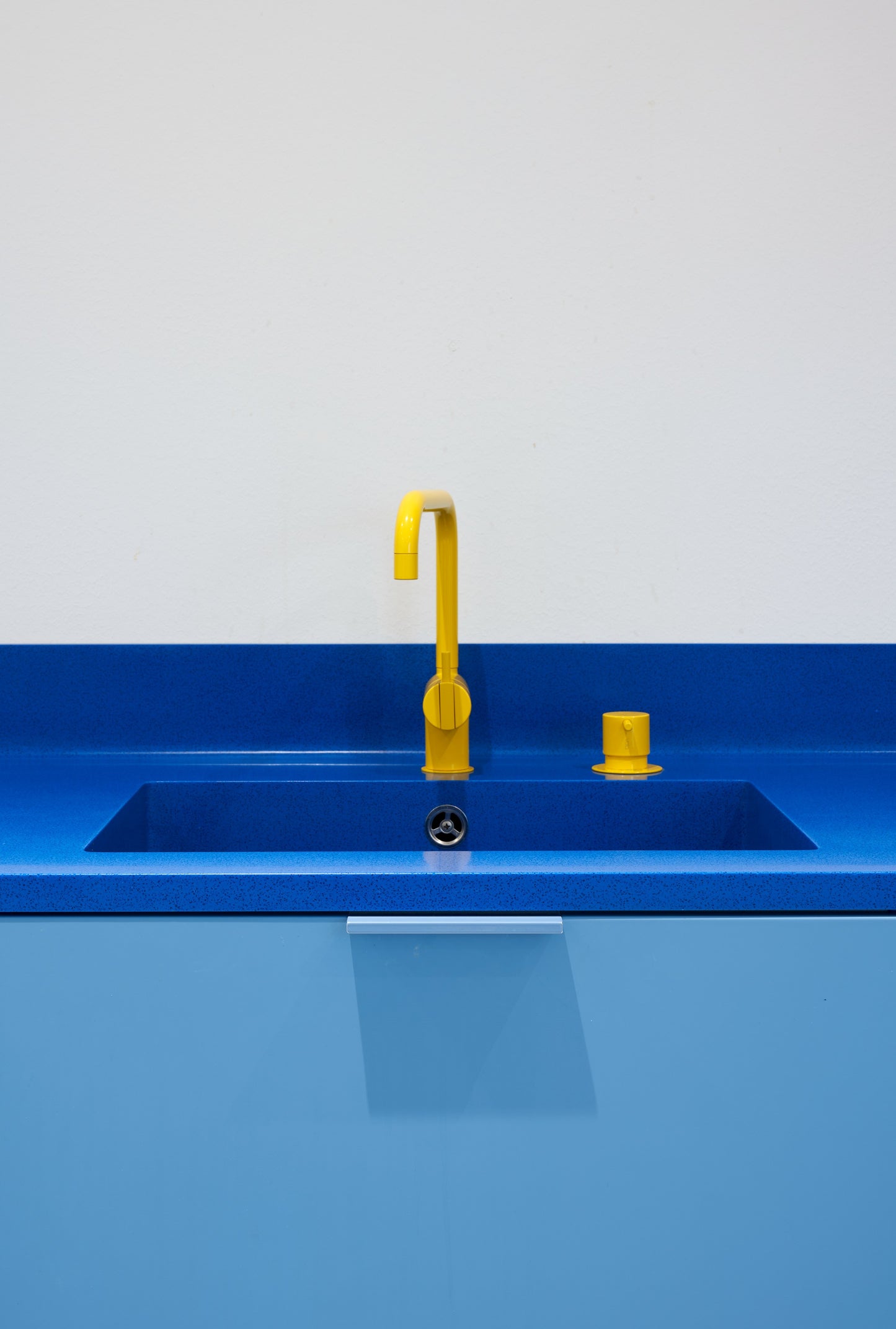 D0080-00 Bright blue